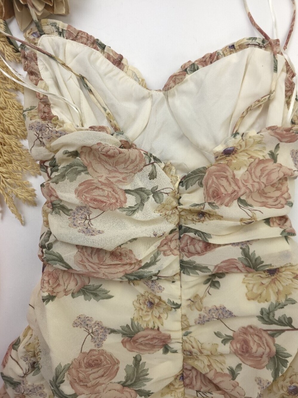 Vici Gorgeous Cream Floral Dress Sz Xs - Picture 9 of 13